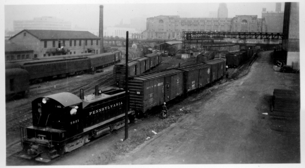 PRR 5921 Chicago 9-22-1946 L Lucy photo Gene Connelly collection